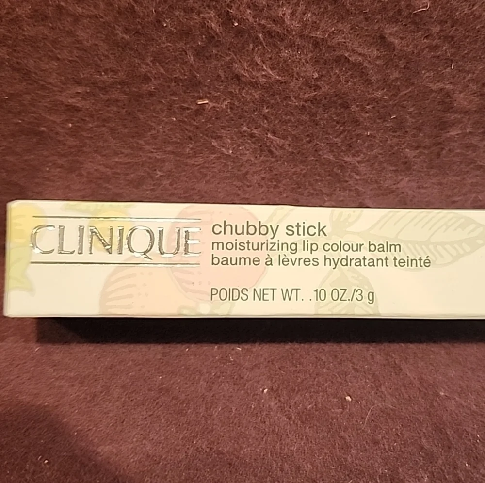 Clinique Chubby Stick Moisturizing Lip Colour Balm #07 Super Strawberry